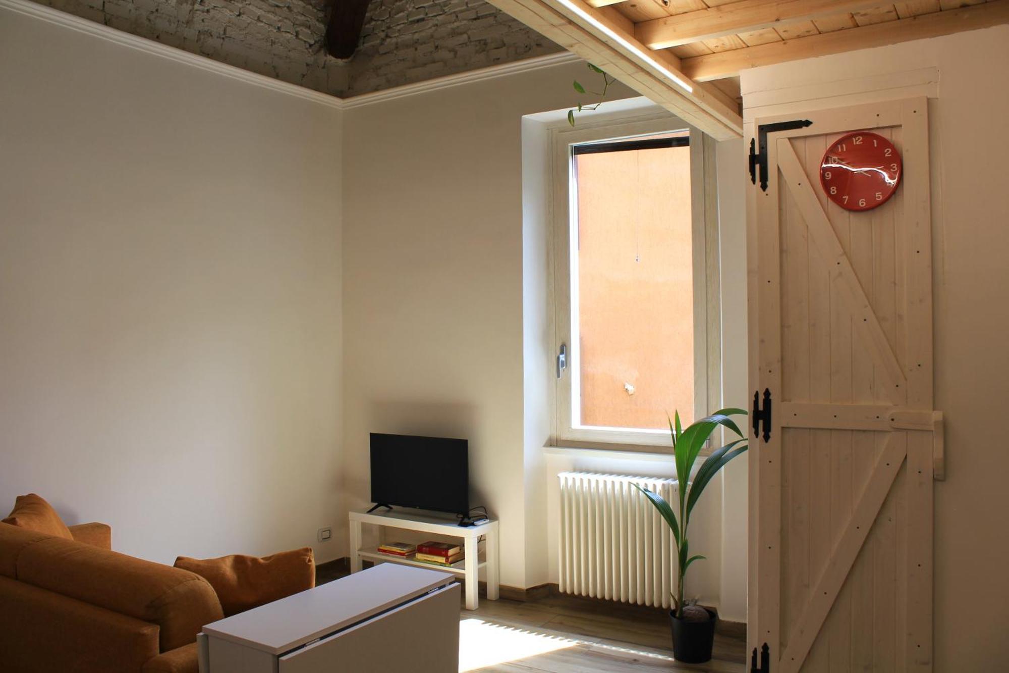 Epirhome, Tra Colosseo E Porta Santa *